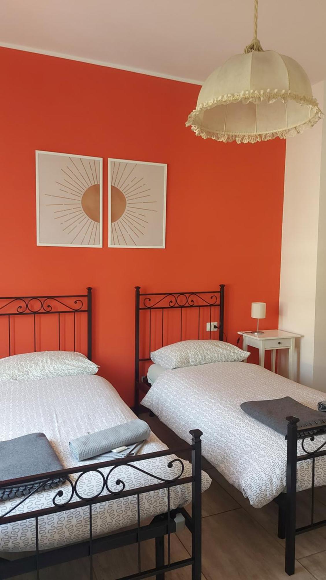 Locanda La Tana Del Luppolo Valmadrera Bagian luar foto