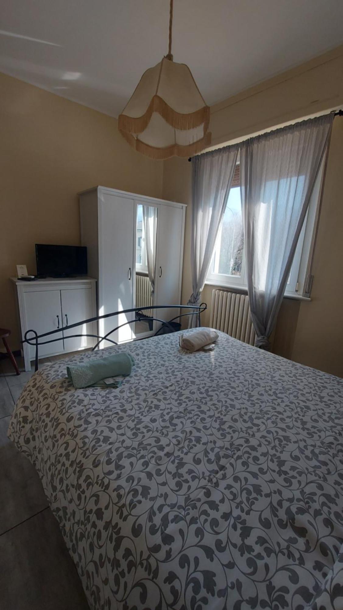 Locanda La Tana Del Luppolo Valmadrera Bagian luar foto
