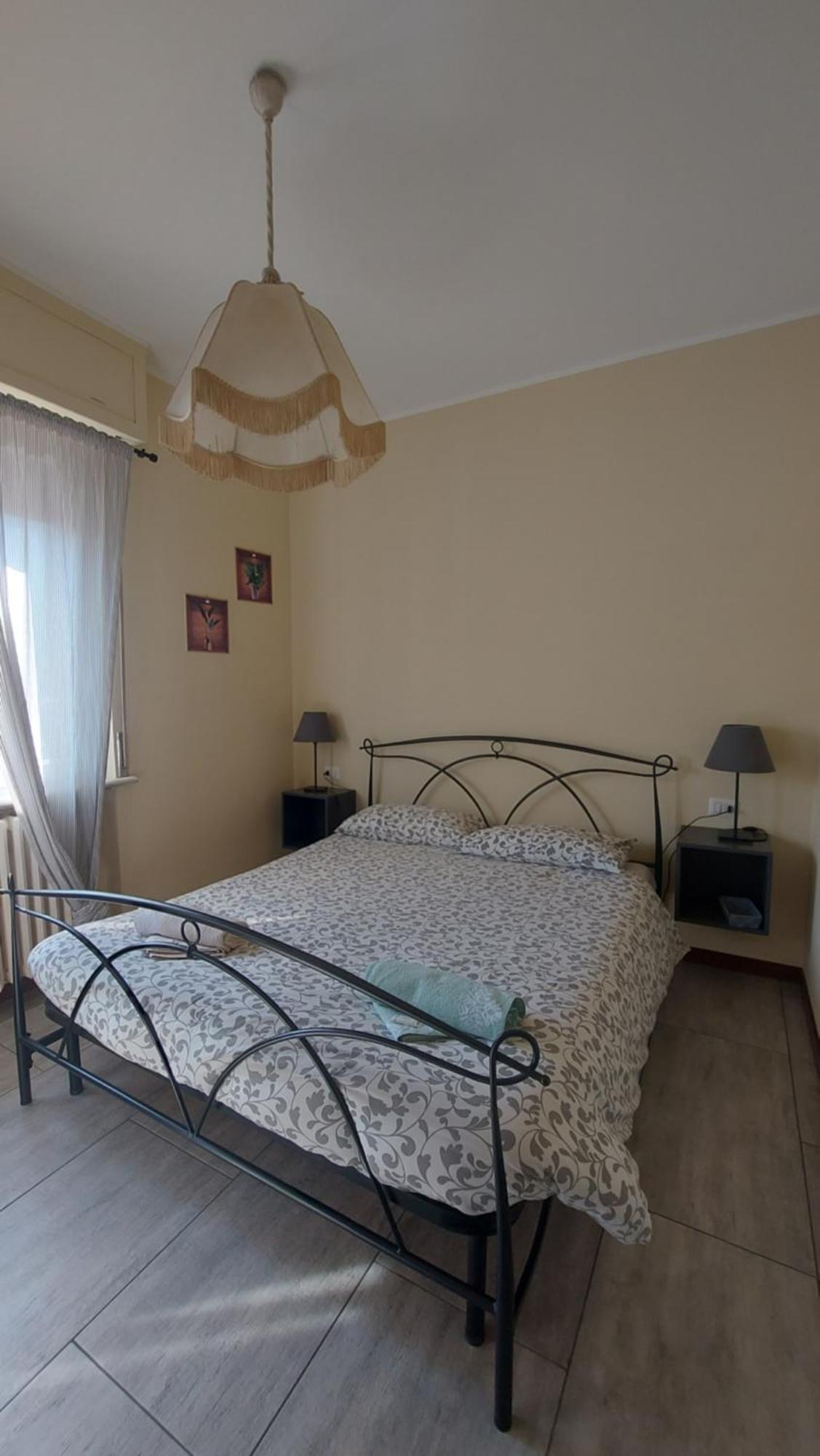 Locanda La Tana Del Luppolo Valmadrera Bagian luar foto